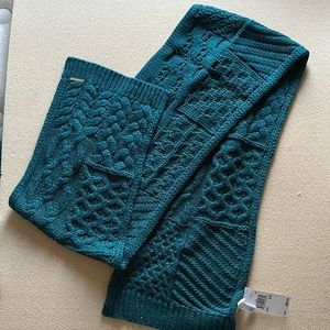 New MICHAEL Michael Kors Green Scarf